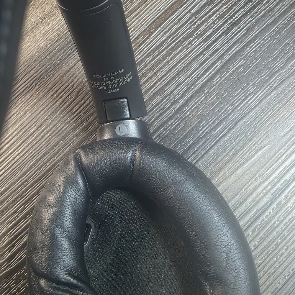 Sony WH-1000XM4 Over the Ear Wireless Headset - Black